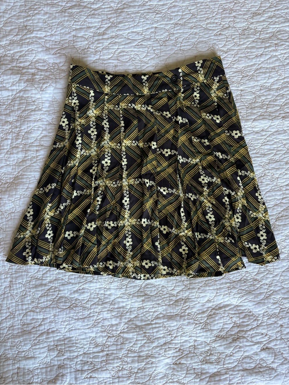 UO Pleated Wrap Skirt—Green & Black